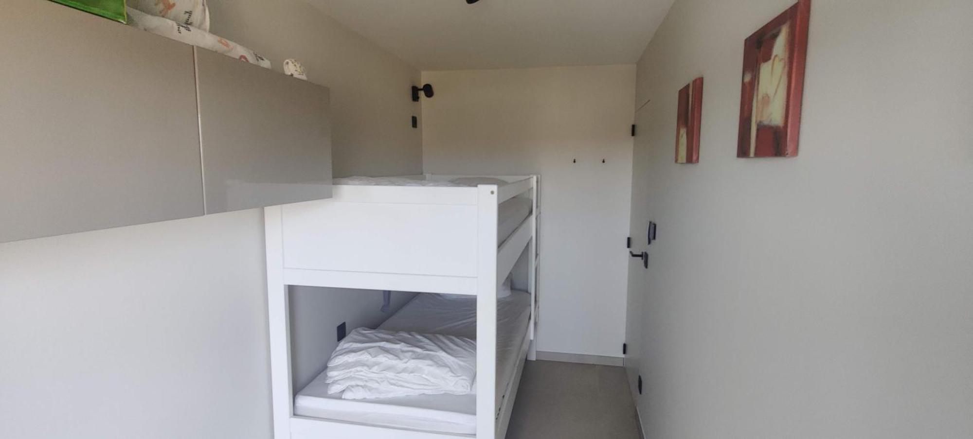Recent Vernieuwd Appartement Met Zeezicht En Een Gratis Parkeerplaats Koksijde Luaran gambar
