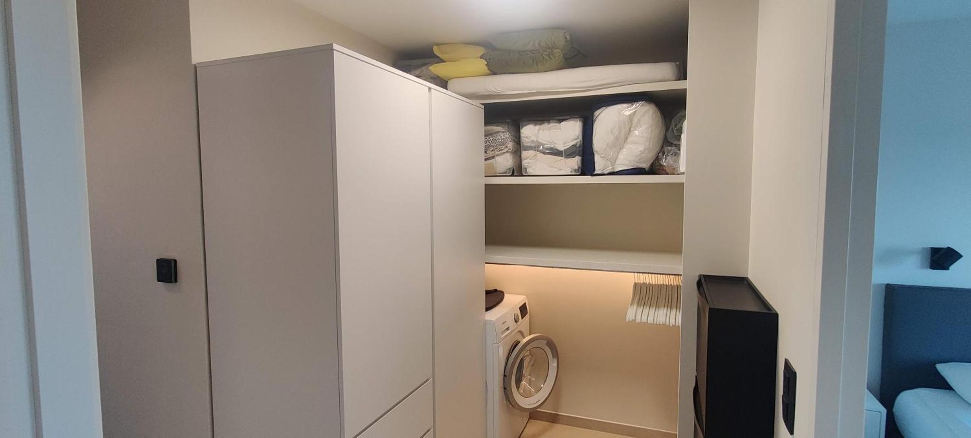 Recent Vernieuwd Appartement Met Zeezicht En Een Gratis Parkeerplaats Koksijde Luaran gambar