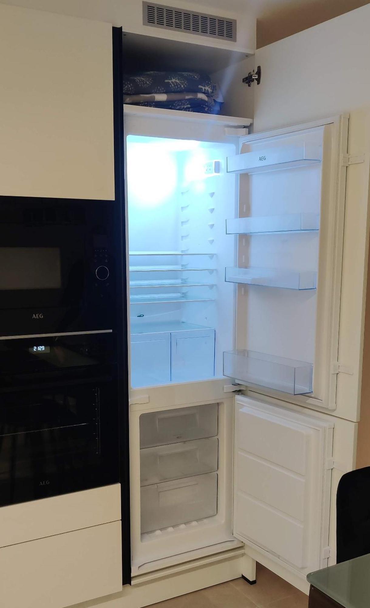 Recent Vernieuwd Appartement Met Zeezicht En Een Gratis Parkeerplaats Koksijde Luaran gambar