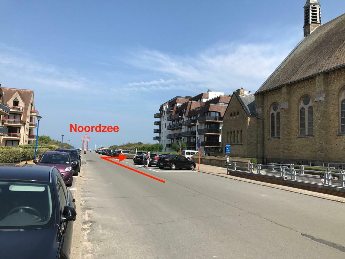 Recent Vernieuwd Appartement Met Zeezicht En Een Gratis Parkeerplaats Koksijde Luaran gambar