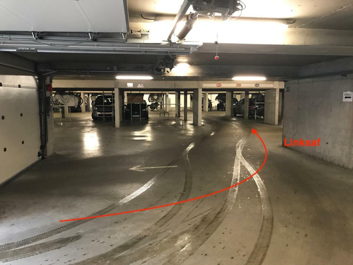 Recent Vernieuwd Appartement Met Zeezicht En Een Gratis Parkeerplaats Koksijde Luaran gambar